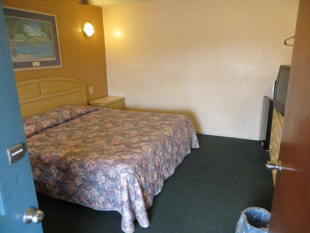 Budget Inn Себринг Экстерьер фото